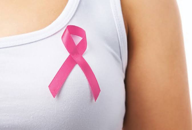 Ottobre Rosa 2026: la lotta al tumore al seno percorre l'Italia con visite gratuite, screening e ricerca