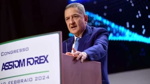 Il governatore di Bankitalia Panetta, modello economico fondato su lavoro a basso costo non è sostenibile